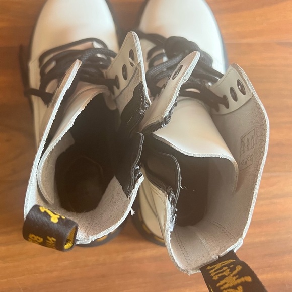 Dr Martens Jadon White Leather Platform Boots Zip Size 6 US M/ 7 US L unisex - Picture 6 of 14